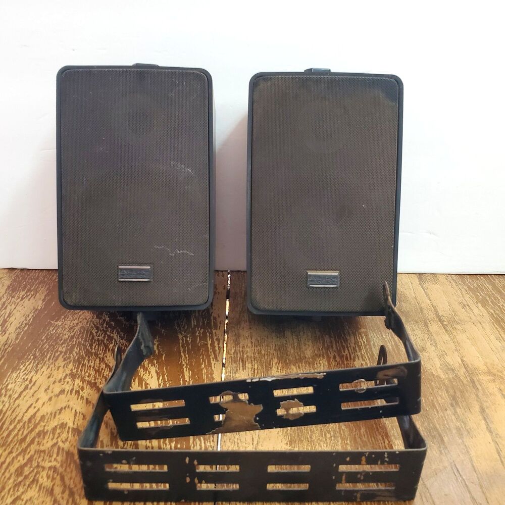 Altec Lansing Model 52 2-Way Indoor Outdoor Speakers w/ Brackets Pair Vintage